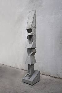 F. Grieshaber, Einzelgänger, Beton, 2016/17, H 197 cm