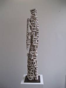 Kubistischer Babelturm, Lindenholz, 2013